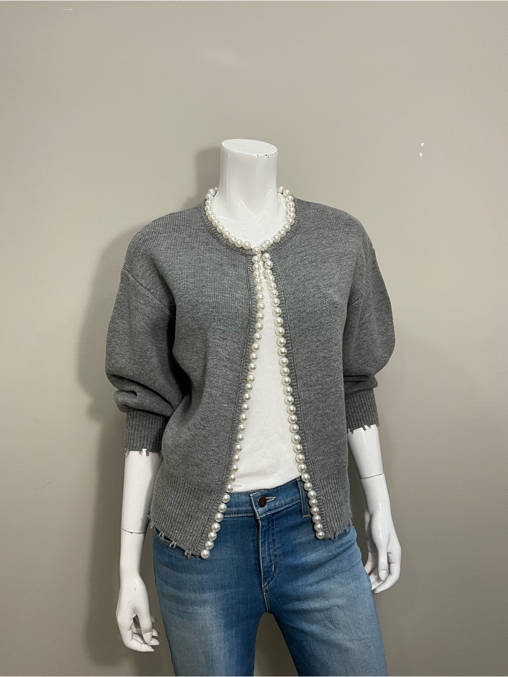 COMMENSE Gray Pearl Trim Cardigan Distressed Hem Knit Sweater XS Vintage Style